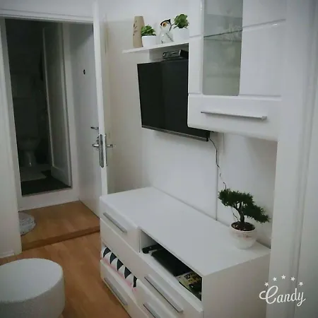 Lily Διαμέρισμα *